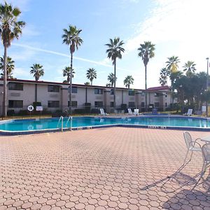 Hotel Ramada By Wyndham Davenport Orlando South Exterior photo